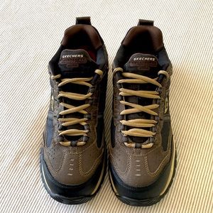 Men’s Sketchers Work shoes with composite toe